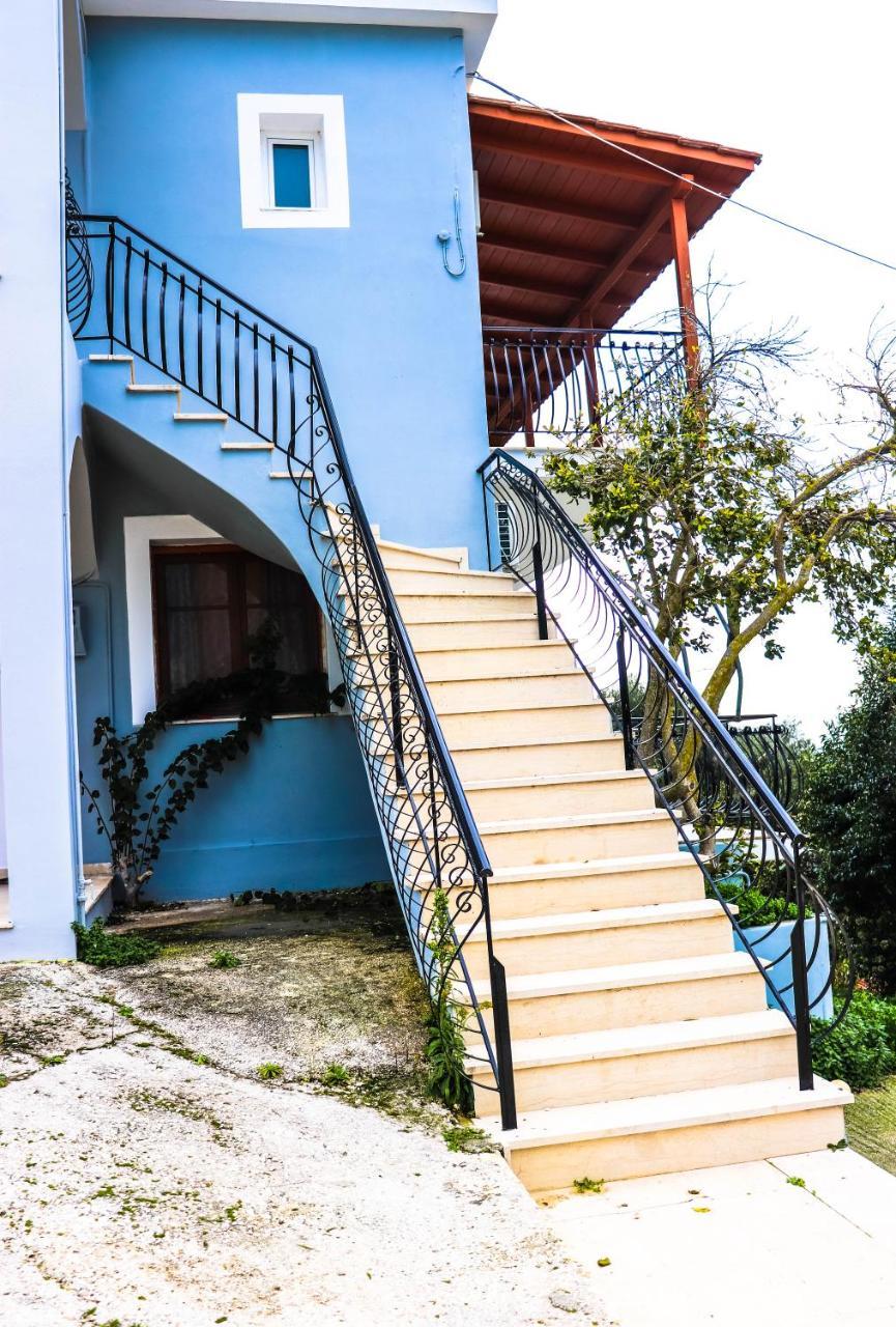 Orizontas Studios & Apartments Svoronata Exterior photo